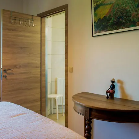 Villa Appealing In Bi Vre With Garden *