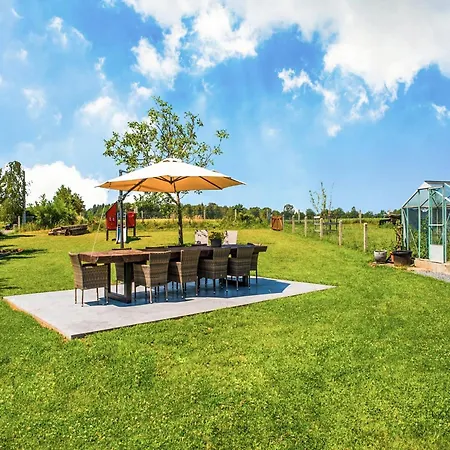 וילה In Biטvre With Garden