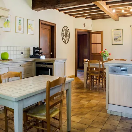 Villa In Biטvre With Garden *