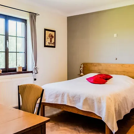 וילה In Biטvre With Garden