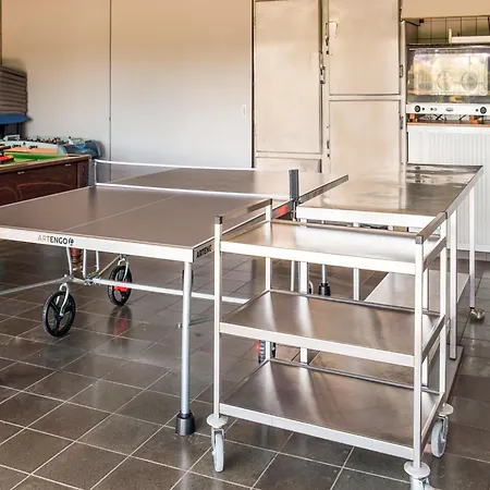 In Biטvre With Garden *